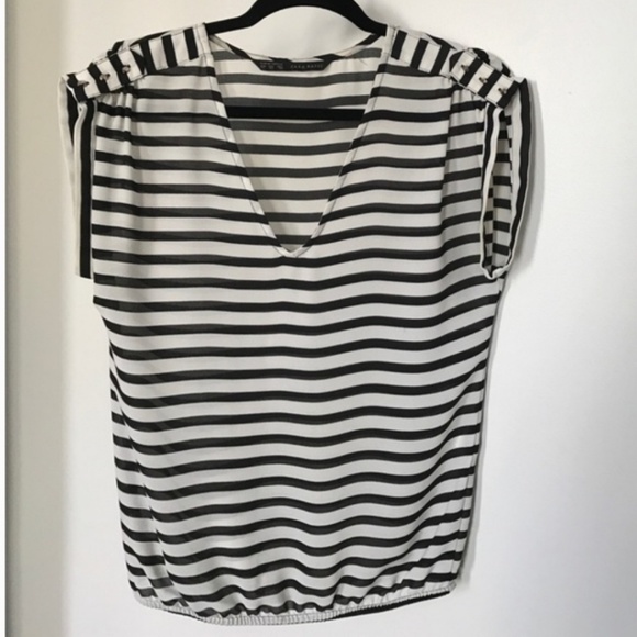Zara Tops - Zara basic top with stud detail